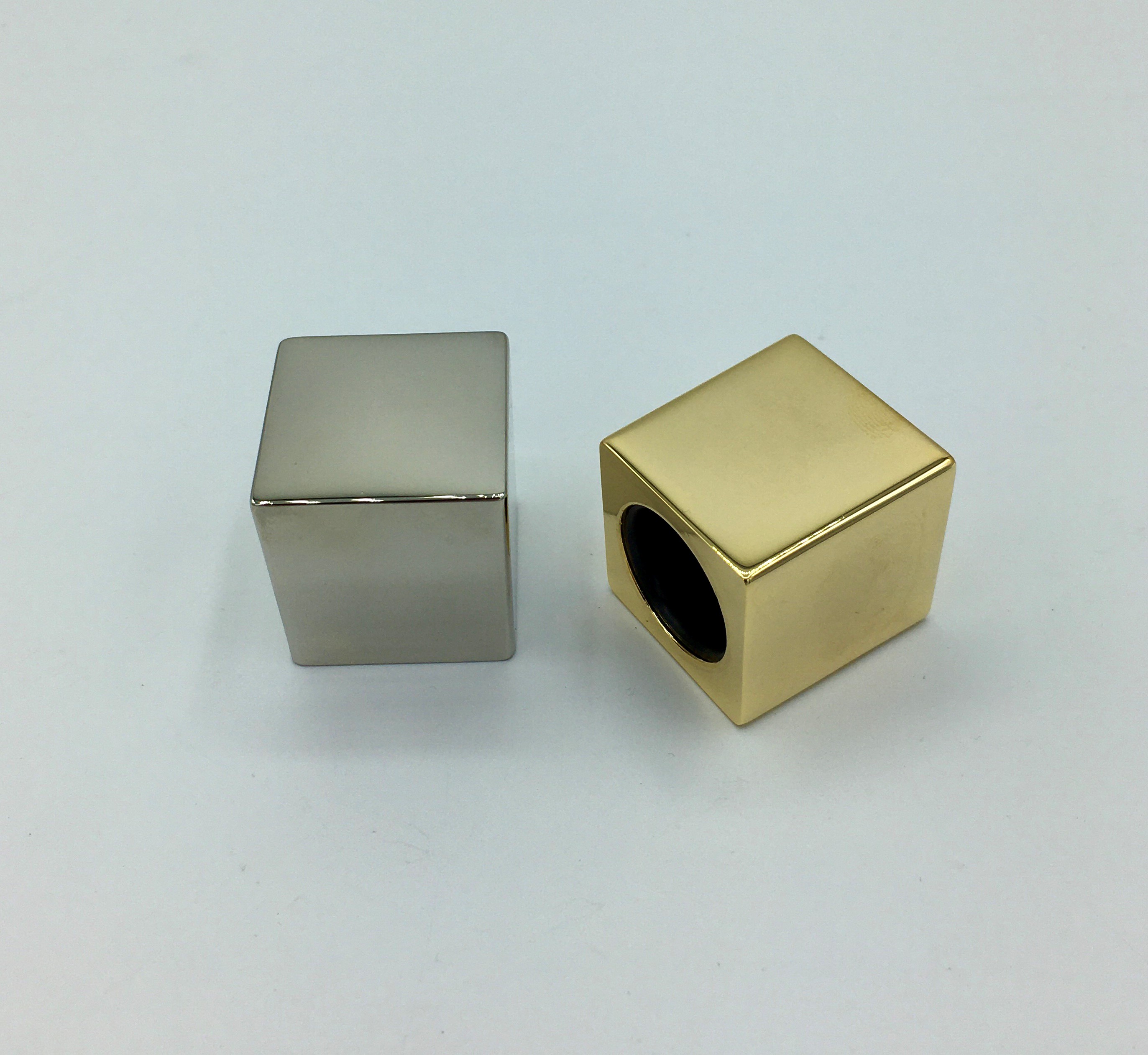 tappo_capsula_packaging_cap_metal_metallo_zama_linea_toti_lake_bled_zama_galvanizzato_inserto_pp_fea15_standard