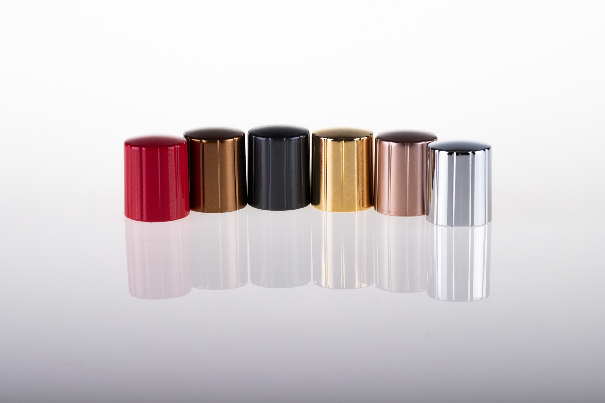 tappo_capsula_packaging_cap_metal_metallo_zama_linea_toti_lake_garda_zama_verniciato_galvanizzato_personalizzato_inserto_pp_fea15_standard